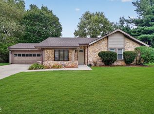 1627 Countryside Ln, Indianapolis, IN 46231