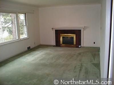 4th image of 2784 Lake Blvd