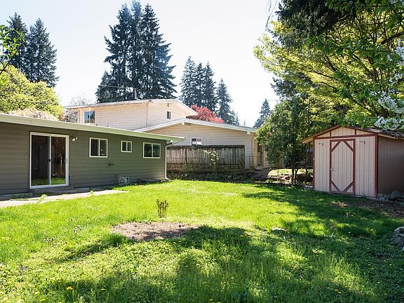 5th image of 2103 167th Ave NE