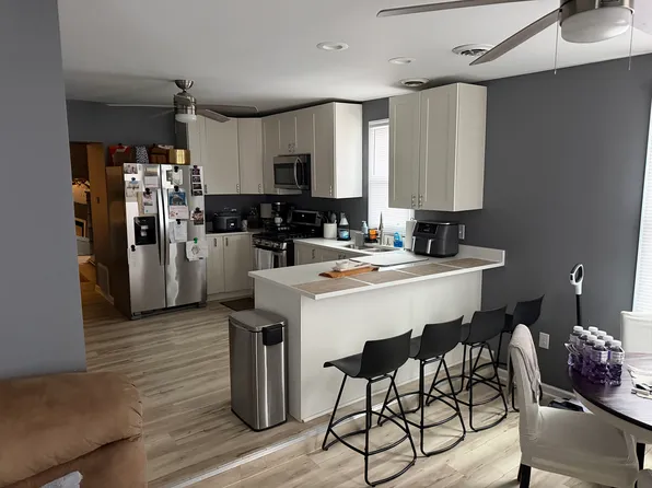 416 Lincoln St, Morris, IL 60450