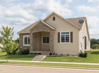 1912 Hadley Creek Dr NE, Rochester, MN 55906