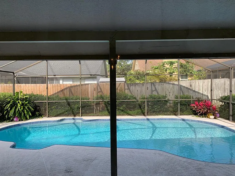 881 Silversmith Cir — Photo 24