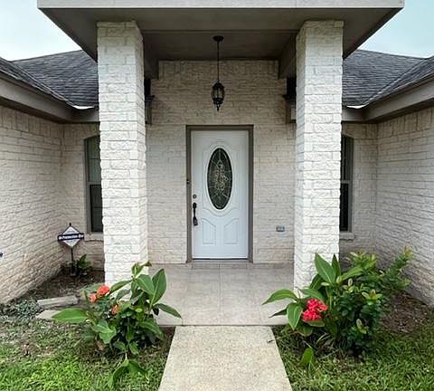 2nd image of 1724 Violet Dr