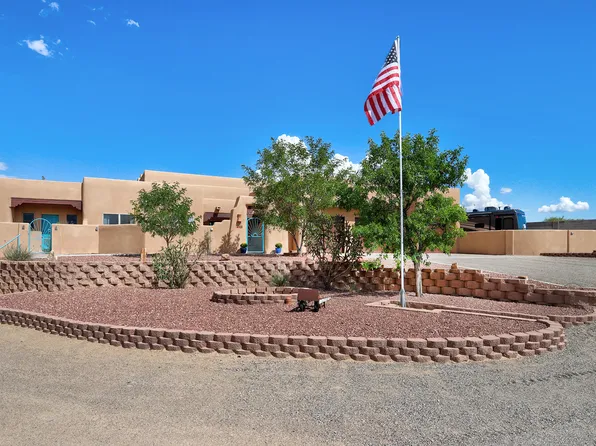 4709 Sioux Dr NE, Rio Rancho, NM 87144