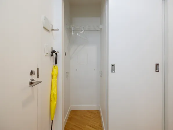 128 W Cordova St #909, Vancouver, BC V6B 0E6