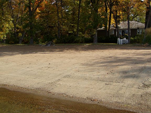 4th image of 1298 S Shore Dr