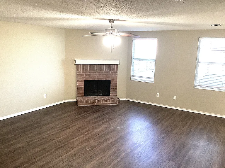 6108 Thackery Dr — Photo 5