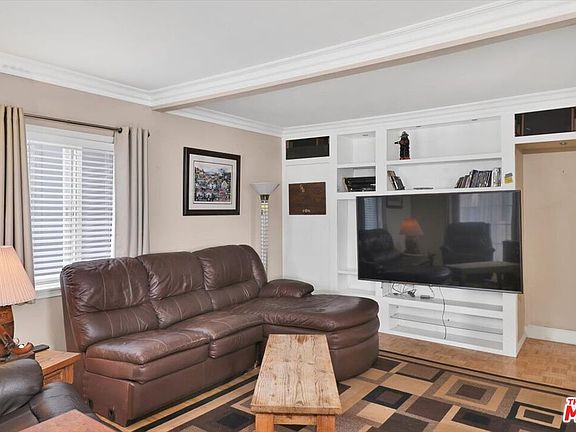 2nd image of 129 W Fairview Blvd