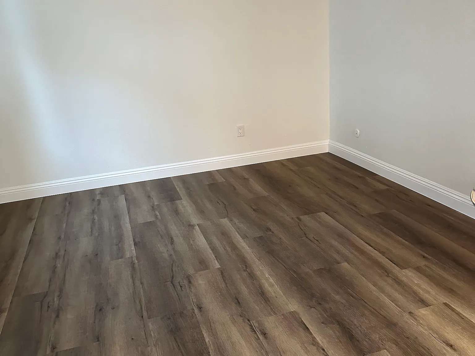 2 bed, 900 sqft, $3,200 — Photo 4
