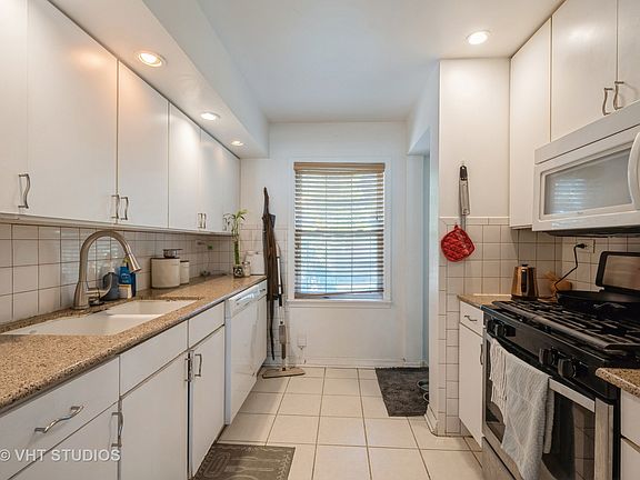 5th image of 6455 N Drake Ave