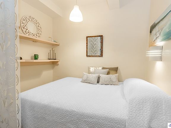3rd image of 353 W 56th St APT 6L