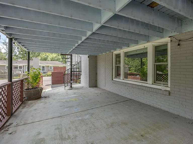 5235 Kincannon Dr — Photo 42