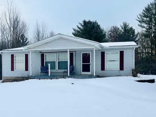 1022 S Allen Rd, Saint Clair, MI 48079