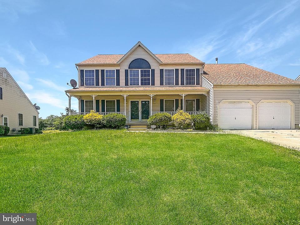 1st image of 10 Turnbridge Dr