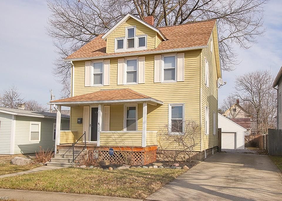 1st image of 270 Winckles St