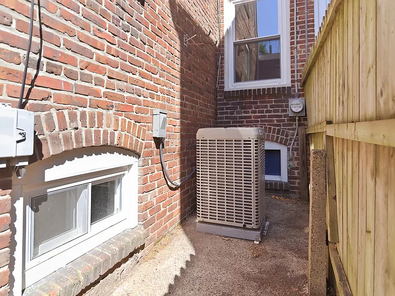 71 Amboy Ave — Photo 14