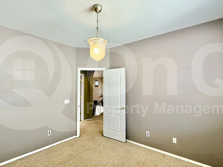 2747 W Silver Fox Way — Photo 28