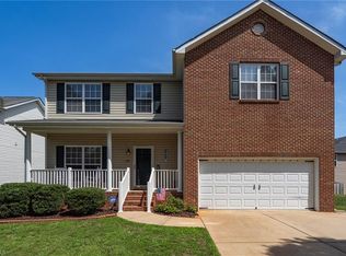 404 Tighfield Dr, Mebane, NC 27302