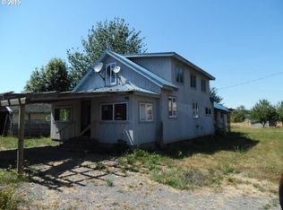 54257 Arago Fishtrap Rd, Myrtle Point, OR 97458