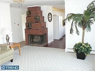 4th image of 41 Kollman Dr