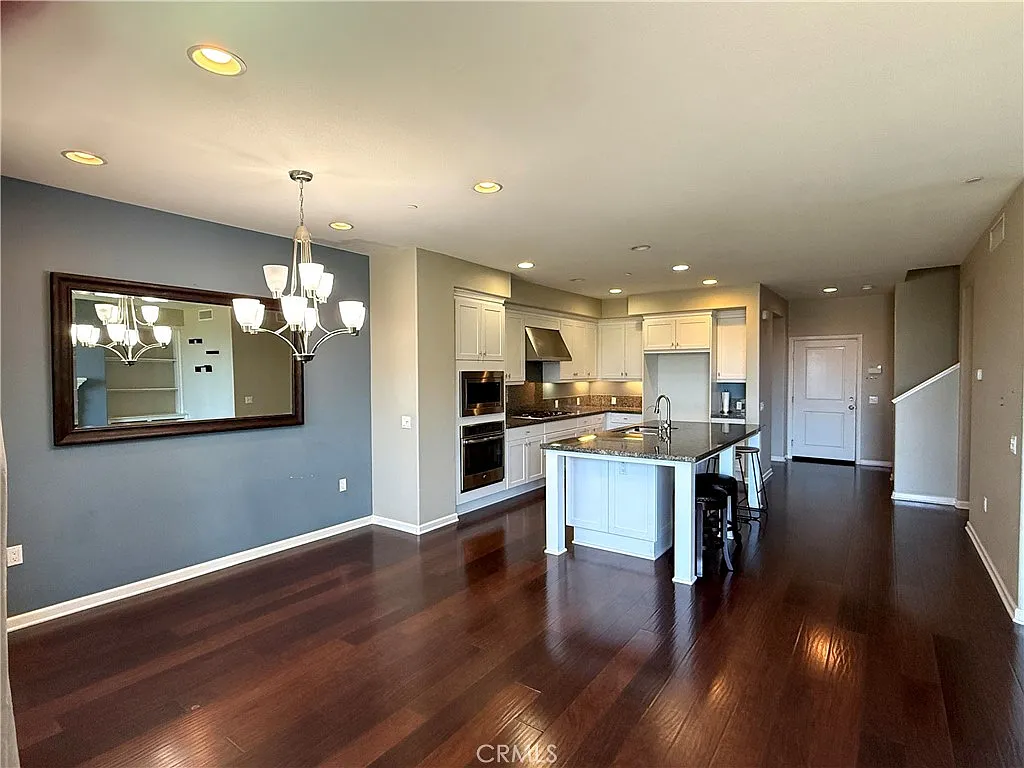 4 bed, 3.5 bath, 2817 sqft, $4,750 — Photo 3