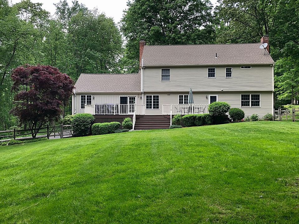 2nd image of 141 Indian Cave Rd