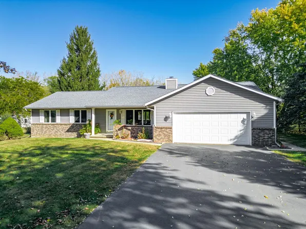 8708 Quail Dr, Belvidere, IL 61008