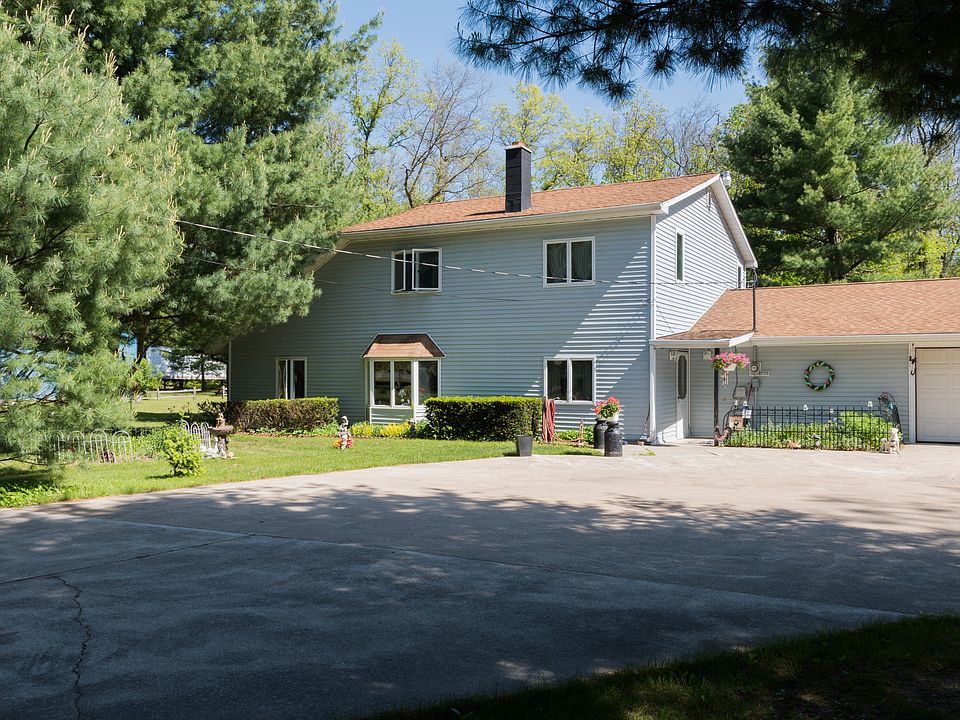 1st image of 21940 Jefferson Rd