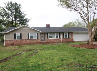 112 Lynn Dr, Taylors, SC 29687