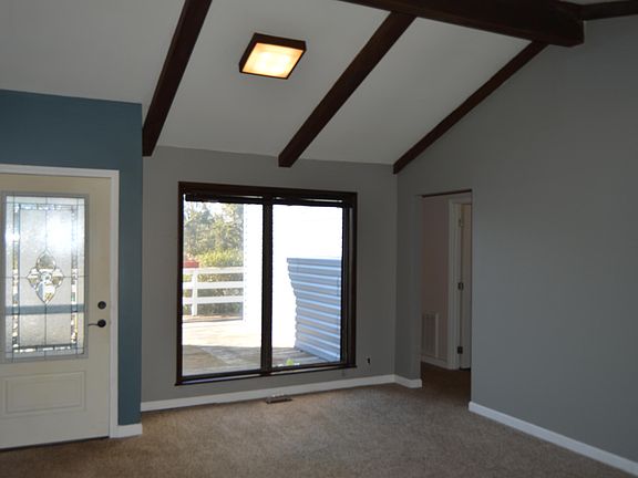 5th image of 118 Lakeshire Dr