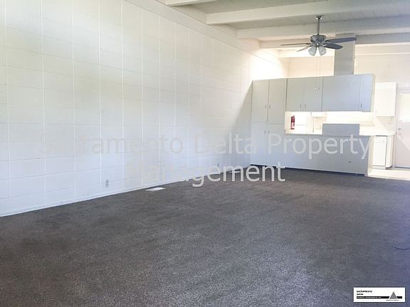 2nd image of 1427 Topaz Way