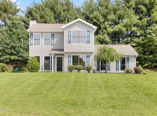 10109 Red Hellard Ln, Knoxville, TN 37923