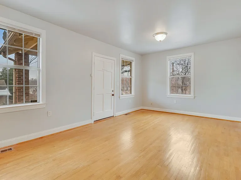 3123 15th St NE — Photo 12