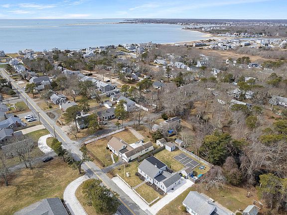 3rd image of 107 Lewis Road