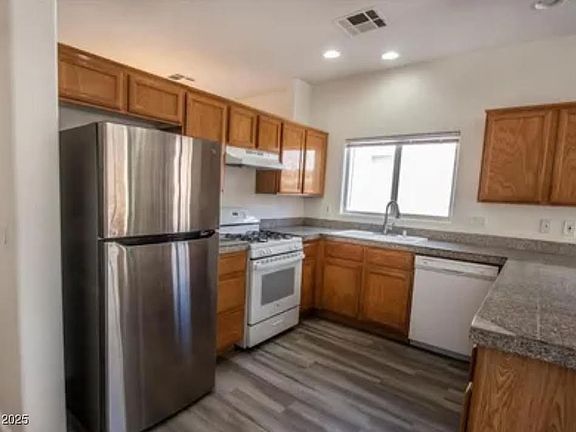 3rd image of 6328 Legend Falls St