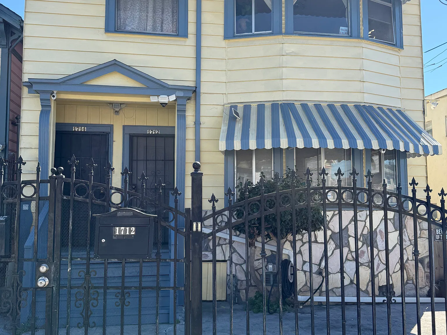 3 bed, $2,800 — Photo 1