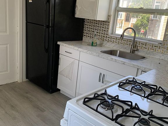 2nd image of 410 Westervelt Ave APT 3