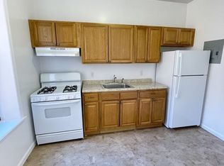 35-30 34th St #A3, Astoria, NY 11106