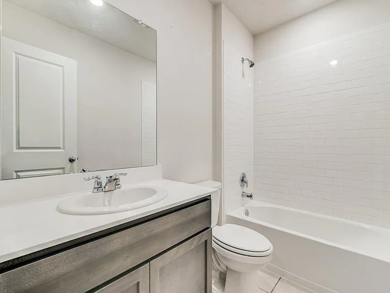 1008 Silver Maple Ln — Photo 10