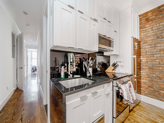 2nd image of 211 1st Ave APT 3