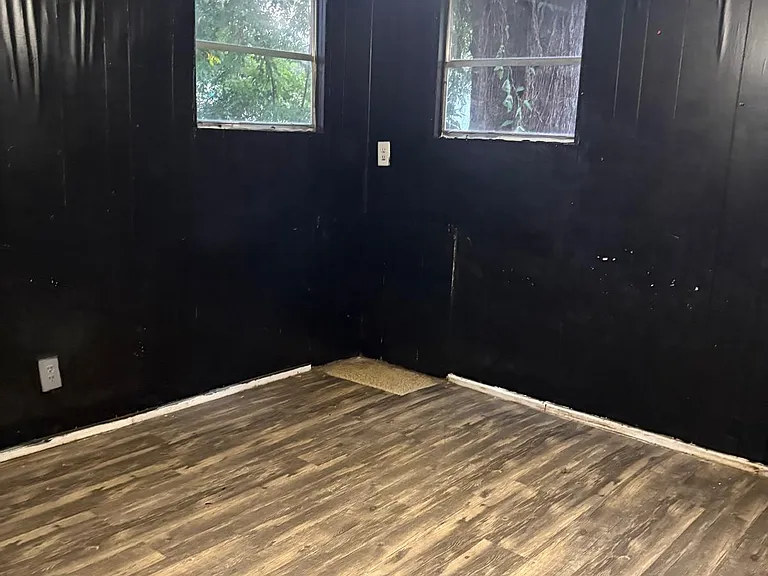 6905 Raymond Ave — Photo 5