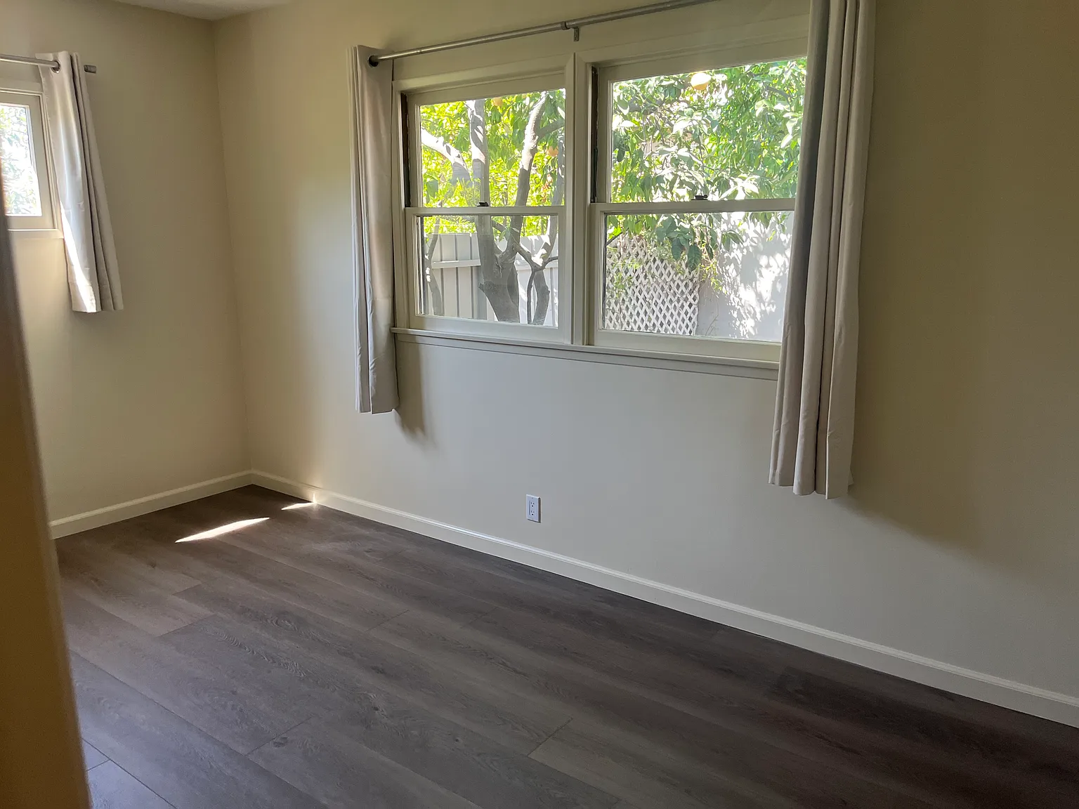 2 bed, 800 sqft, $3,450 — Photo 4