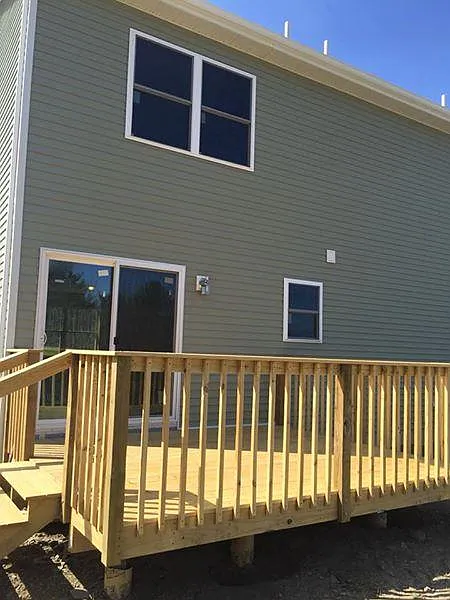 92 Meader Rd — Photo 2
