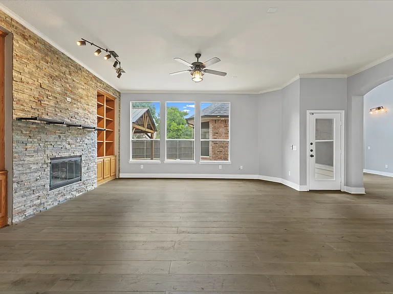 1535 Redeemer Rd — Photo 14