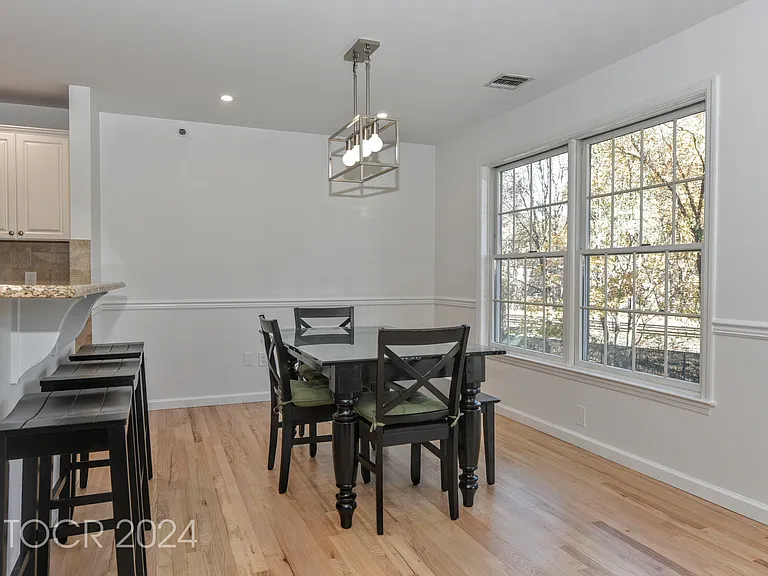 203 Central Park Pl — Photo 5