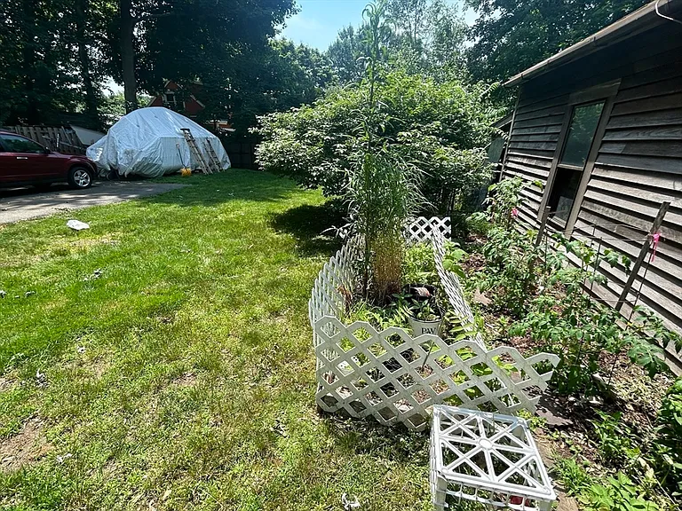 6 Belknap St — Photo 13