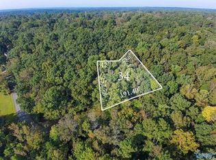 3905 Fall Bluff Dr SW, Decatur, AL 35603