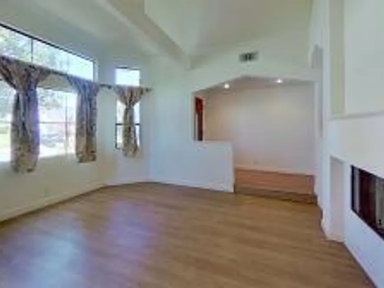 3012 Wauneta St — Photo 7