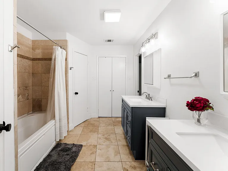 11600 Parkfield Dr — Photo 23