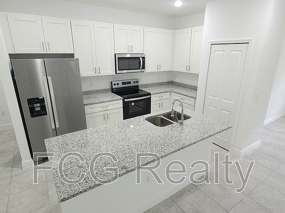 2nd image of 11032 N Mataro Ave